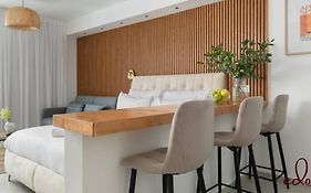 Luxury Living 100 Meter From The Beach - By Edomlux